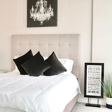 Luxury Boutique Condo In North Атланта Екстер'єр фото