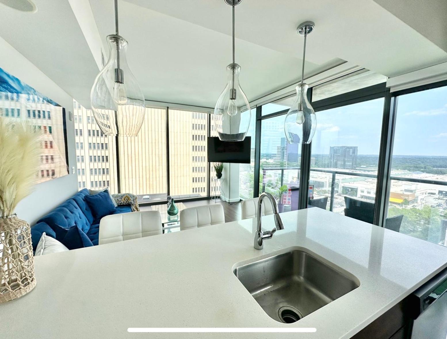 Luxury Boutique Condo In North Атланта Екстер'єр фото