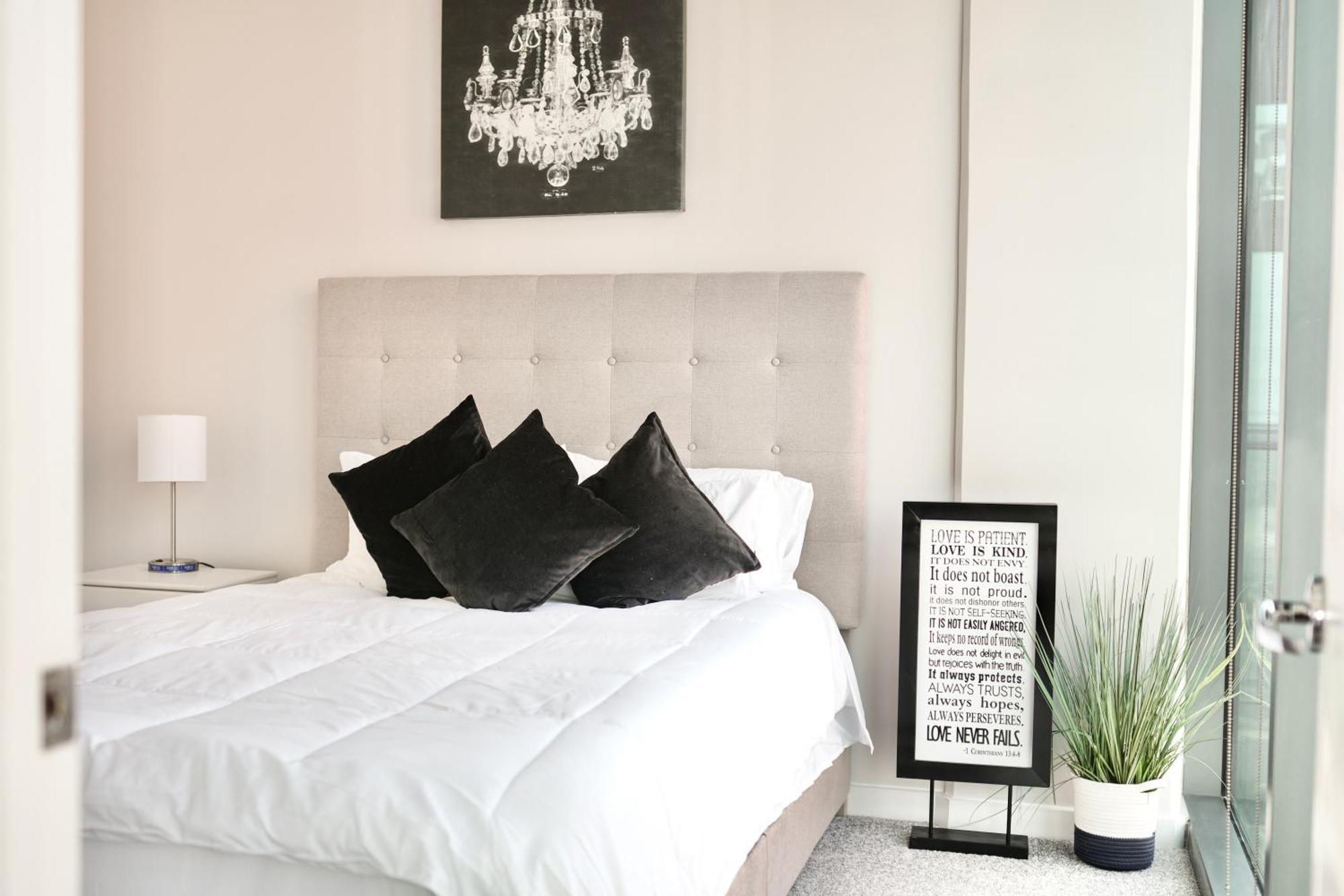 Luxury Boutique Condo In North Атланта Екстер'єр фото